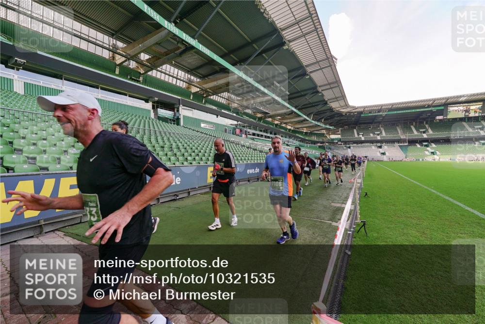 13.09.2026 - 21. swb-Marathon Bremen Michael Burmester http://msf.ph/oto/10321535 13.09.2026 13:21:46 Laufen im Stadion 128, 258, 343, 351, 423, 441, 571, 601, 620, 704, 782, 851, 1060, 1094, 1157, 1158, 1177, 1316, 1344, 1417, 1439, 1518, 1657, 1669, 1676, 1697, 1729, 1808, 1846, 1883, 2010, 2064, 2139, 2201, 2258, 2278, 2290, 2394, 2395, 2414, 2417, 2437, 2501, 2519, 2551, 2588, 2619, 2632, 2652, 2660, 2685, 2711, 2736, 2793, 2828, 2886, 2954, 2964, 2995, 3004, 3010, 3017, 3018, 3022, 3034, 3035, 3036, 3037, 3070, 3074, 3102, 3139, 3144, 3225, 3351, 3682, 3784, 4020, 1506 meine-sportfotos.de