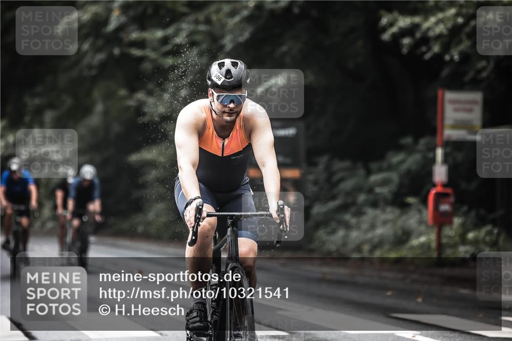 13.09.2026 - Stadtparktriathlon H.Heesch http://msf.ph/oto/10321541 13.09.2026 11:58:11 Radfahren 732, 750, 847, 904, 906, 918, 920, 934, 963, 999, 1028 meine-sportfotos.de