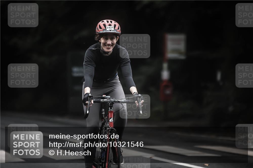 13.09.2026 - Stadtparktriathlon H.Heesch http://msf.ph/oto/10321546 13.09.2026 13:06:59 Radfahren 1270, 1277, 1281, 1353, 1360, 1421 meine-sportfotos.de