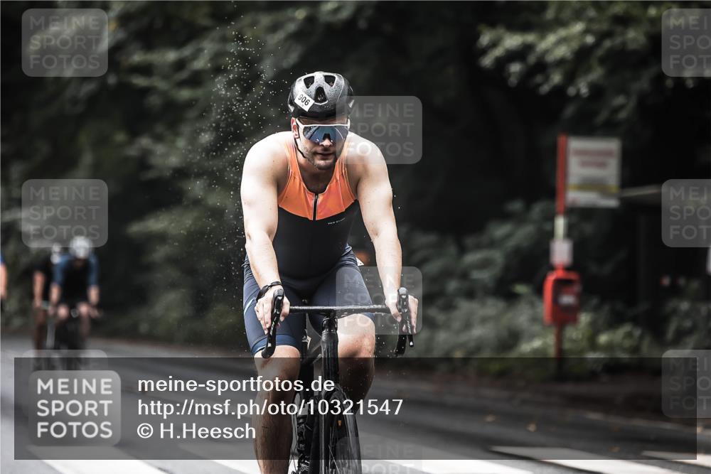 13.09.2026 - Stadtparktriathlon H.Heesch http://msf.ph/oto/10321547 13.09.2026 11:58:12 Radfahren 732, 750, 847, 904, 906, 918, 920, 934, 963, 999, 1028 meine-sportfotos.de