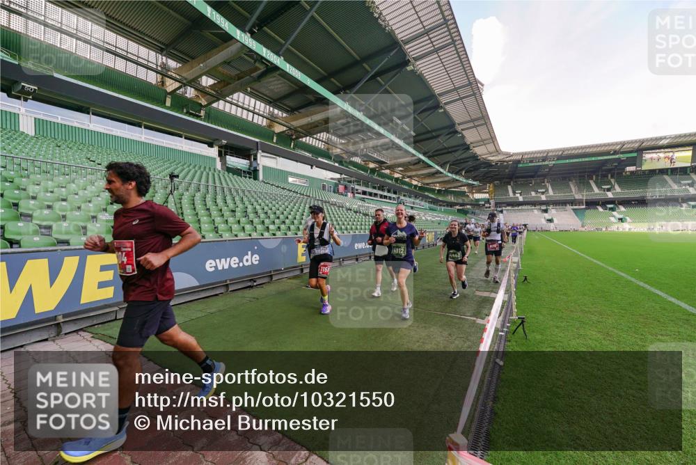 13.09.2026 - 21. swb-Marathon Bremen Michael Burmester http://msf.ph/oto/10321550 13.09.2026 13:21:49 Laufen im Stadion 128, 211, 258, 343, 351, 423, 441, 571, 601, 620, 704, 782, 851, 1060, 1094, 1157, 1158, 1177, 1259, 1316, 1344, 1417, 1439, 1518, 1657, 1669, 1676, 1729, 1808, 1846, 1883, 2010, 2064, 2139, 2201, 2258, 2278, 2290, 2394, 2395, 2414, 2417, 2437, 2501, 2519, 2551, 2588, 2619, 2632, 2652, 2660, 2685, 2711, 2736, 2793, 2828, 2886, 2954, 2964, 2995, 3004, 3010, 3017, 3018, 3022, 3034, 3035, 3036, 3037, 3070, 3074, 3102, 3144, 3225, 3351, 3682, 3784, 4020, 4431, 1506 meine-sportfotos.de
