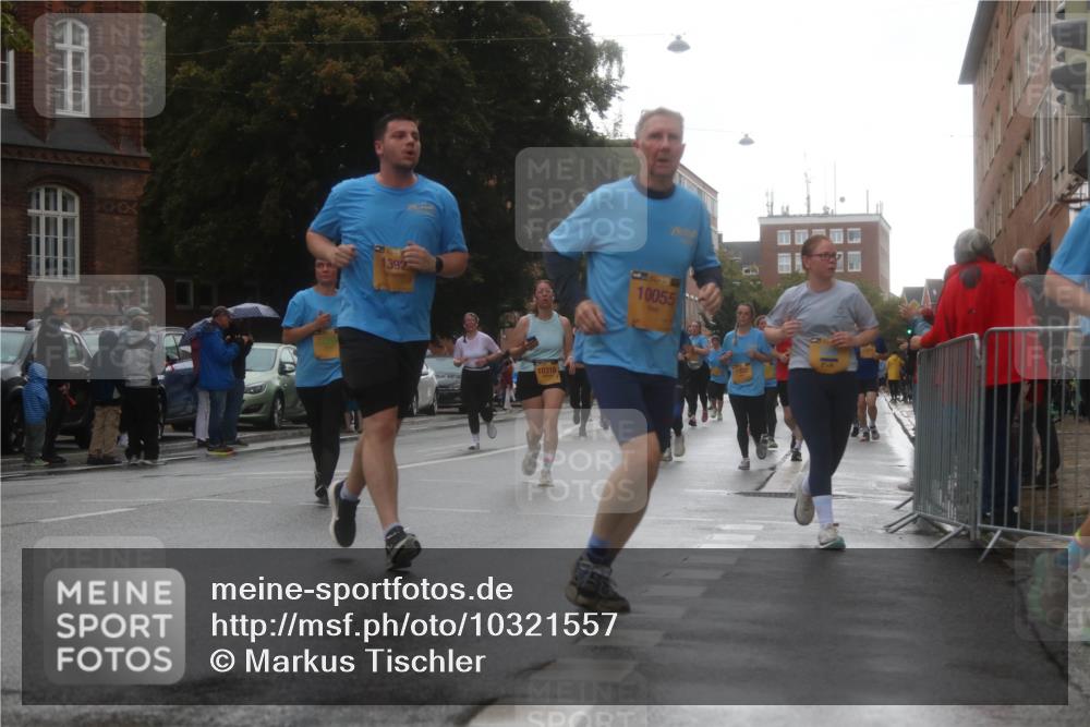 13.09.2026 - Kiel Lauf Markus Tischler http://msf.ph/oto/10321557 13.09.2026 10:55:13 Fleethörn 100, 1392, 10318, 10055 meine-sportfotos.de