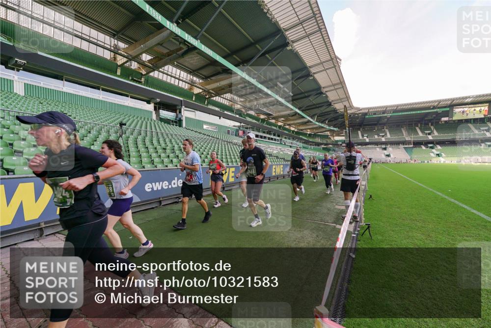 13.09.2026 - 21. swb-Marathon Bremen Michael Burmester http://msf.ph/oto/10321583 13.09.2026 13:21:54 Laufen im Stadion 128, 160, 211, 258, 343, 351, 423, 441, 571, 601, 620, 704, 782, 851, 1060, 1094, 1157, 1158, 1177, 1259, 1316, 1344, 1417, 1439, 1518, 1657, 1669, 1676, 1729, 1808, 1846, 1883, 2139, 2201, 2258, 2278, 2290, 2394, 2395, 2414, 2417, 2437, 2504, 2519, 2551, 2588, 2619, 2632, 2652, 2660, 2685, 2711, 2736, 2793, 2828, 2886, 2954, 2964, 2995, 3004, 3010, 3022, 3034, 3070, 3074, 3102, 3144, 3225, 3351, 3682, 3784, 4020, 4431, 4584, 1506 meine-sportfotos.de