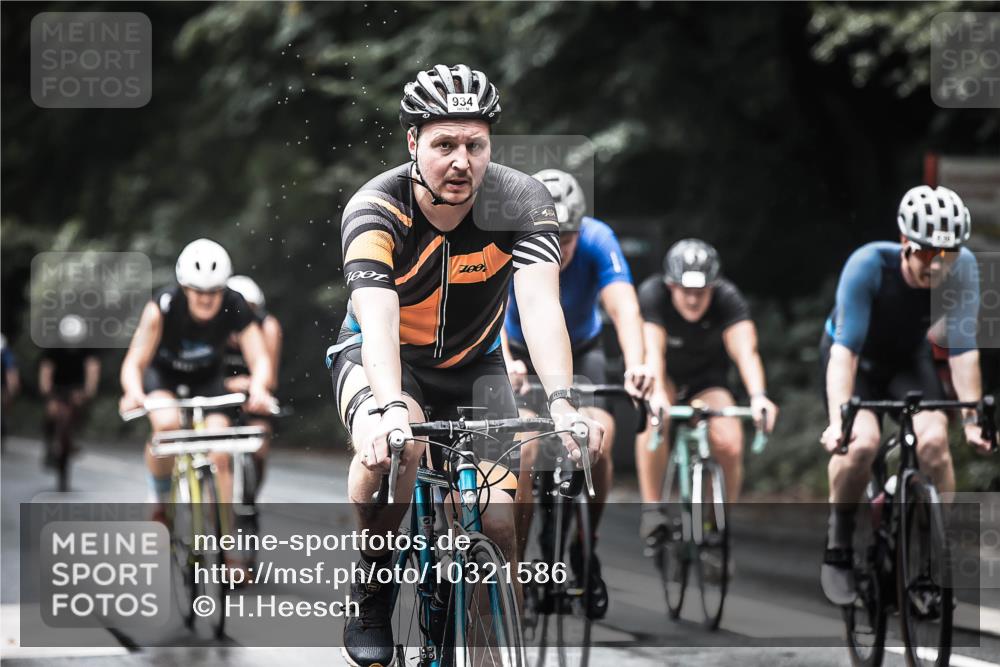 13.09.2026 - Stadtparktriathlon H.Heesch http://msf.ph/oto/10321586 13.09.2026 11:58:14 Radfahren 738, 750, 847, 904, 906, 918, 920, 922, 934, 963, 999, 1028 meine-sportfotos.de