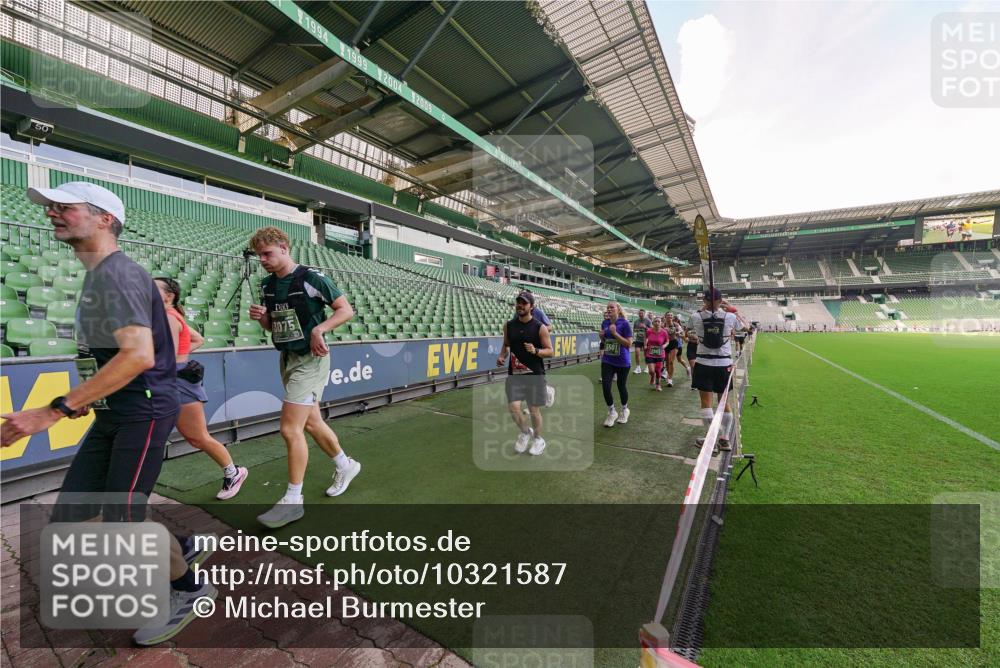 13.09.2026 - 21. swb-Marathon Bremen Michael Burmester http://msf.ph/oto/10321587 13.09.2026 13:21:56 Laufen im Stadion 128, 160, 211, 258, 343, 351, 423, 441, 571, 601, 620, 704, 782, 851, 1060, 1094, 1157, 1158, 1177, 1259, 1316, 1344, 1417, 1439, 1518, 1657, 1669, 1676, 1729, 1808, 1846, 1883, 2139, 2201, 2258, 2278, 2290, 2394, 2395, 2414, 2417, 2437, 2504, 2519, 2551, 2588, 2619, 2632, 2652, 2660, 2685, 2711, 2736, 2793, 2828, 2886, 2954, 2964, 2995, 3004, 3010, 3022, 3034, 3070, 3074, 3102, 3144, 3225, 3351, 3682, 3784, 4020, 4431, 4584, 1506 meine-sportfotos.de