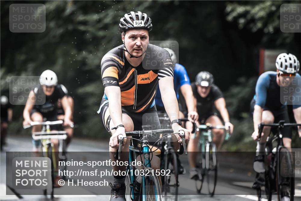 13.09.2026 - Stadtparktriathlon H.Heesch http://msf.ph/oto/10321592 13.09.2026 11:58:14 Radfahren 738, 750, 847, 904, 906, 918, 920, 922, 934, 963, 999, 1028 meine-sportfotos.de
