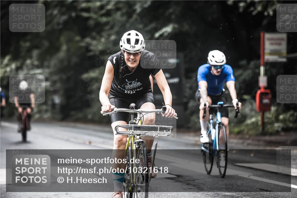 13.09.2026 - Stadtparktriathlon H.Heesch http://msf.ph/oto/10321618 13.09.2026 11:58:15 Radfahren 738, 750, 847, 853, 904, 906, 918, 920, 922, 934, 963, 999, 1028 meine-sportfotos.de