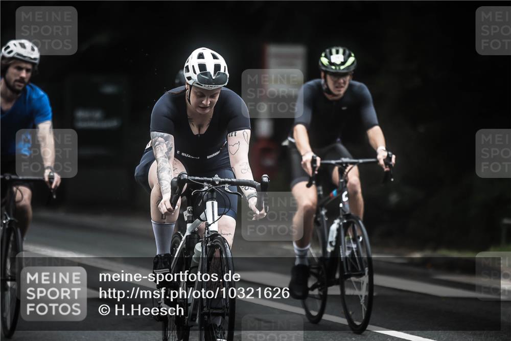 13.09.2026 - Stadtparktriathlon H.Heesch http://msf.ph/oto/10321626 13.09.2026 13:07:09 Radfahren 1146, 1263, 1300, 1317, 1360, 1381, 1414 meine-sportfotos.de