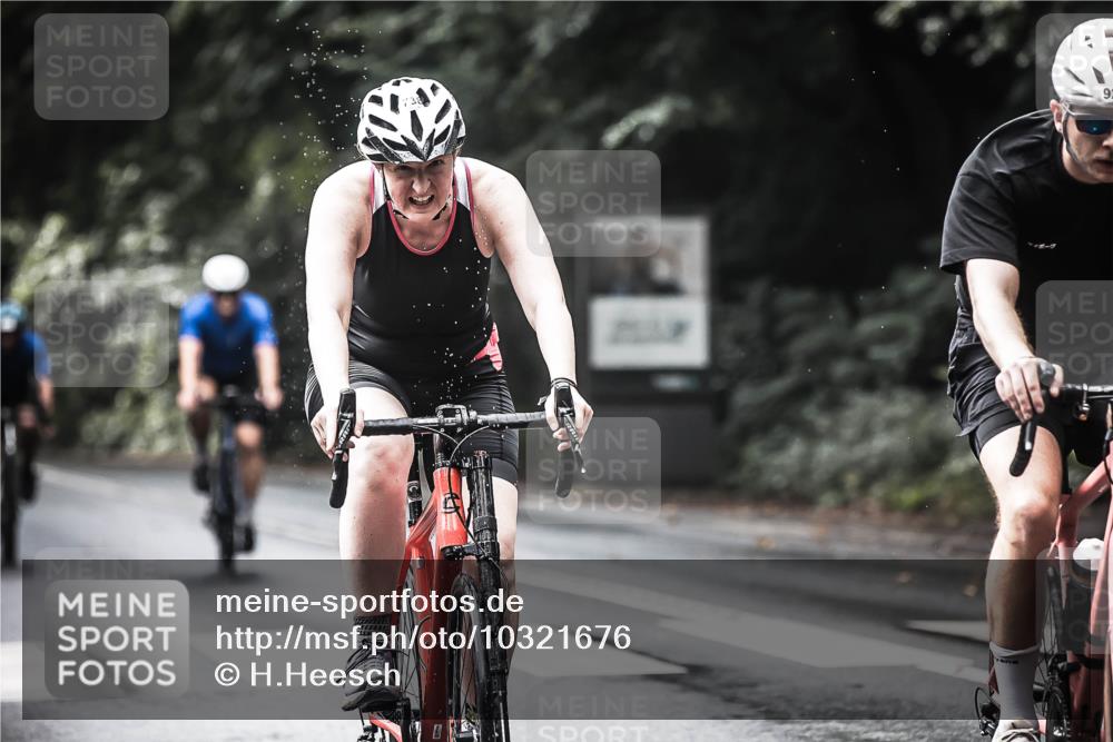 13.09.2026 - Stadtparktriathlon H.Heesch http://msf.ph/oto/10321676 13.09.2026 11:58:19 Radfahren 738, 750, 853, 904, 918, 920, 922, 934, 963, 999, 1049 meine-sportfotos.de