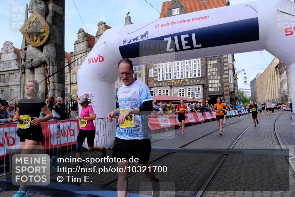 13.09.2026 - 21. swb-Marathon Bremen Tim E. http://msf.ph/oto/10321700 13.09.2026 10:59:06 Ziel 10254, 10485, 10787, 10794, 10832, 10948, 11030, 11228, 11267, 11278, 11488, 11743, 12130, 12176, 12414 meine-sportfotos.de