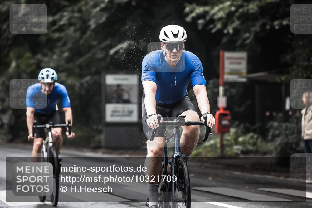 13.09.2026 - Stadtparktriathlon H.Heesch http://msf.ph/oto/10321709 13.09.2026 11:58:21 Radfahren 738, 750, 853, 904, 918, 920, 922, 974, 1049 meine-sportfotos.de