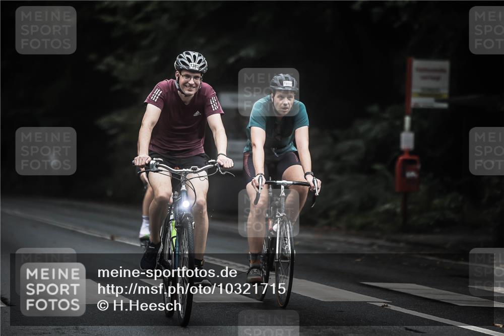 13.09.2026 - Stadtparktriathlon H.Heesch http://msf.ph/oto/10321715 13.09.2026 13:07:21 Radfahren 1115, 1203, 1219, 1247, 1252, 1267, 1302, 1383 meine-sportfotos.de