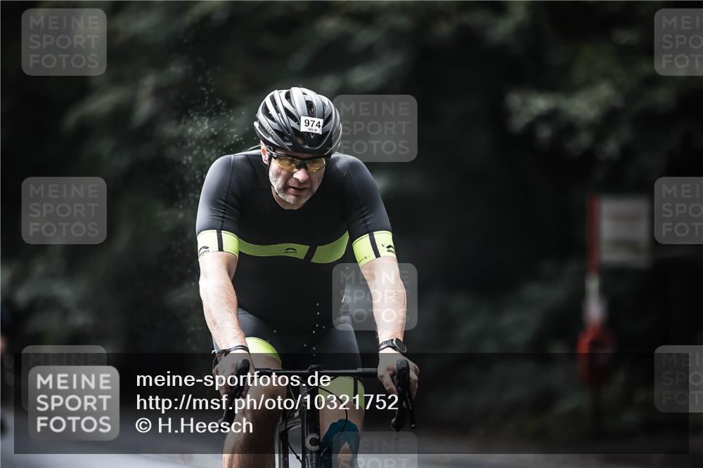 13.09.2026 - Stadtparktriathlon H.Heesch http://msf.ph/oto/10321752 13.09.2026 11:58:27 Radfahren 802, 853, 951, 970, 974, 1037, 1049, 1051 meine-sportfotos.de