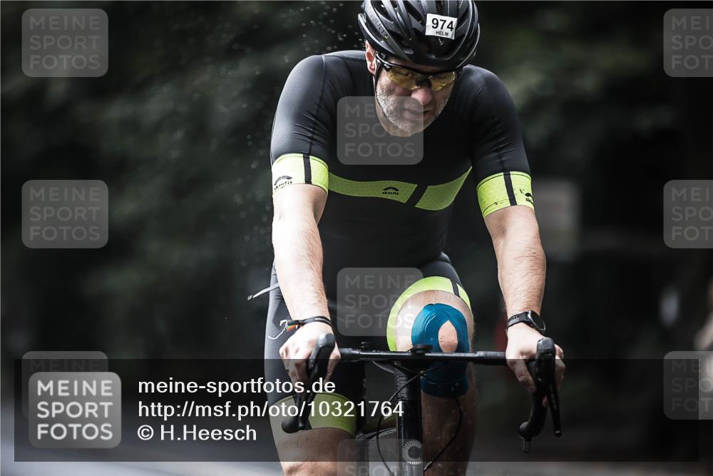 13.09.2026 - Stadtparktriathlon H.Heesch http://msf.ph/oto/10321764 13.09.2026 11:58:28 Radfahren 802, 951, 970, 974, 1037, 1049, 1051 meine-sportfotos.de