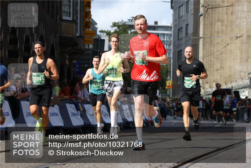 13.09.2026 - 21. swb-Marathon Bremen Strokosch-Dieckow http://msf.ph/oto/10321768 13.09.2026 13:09:06 Ziel 715, 3110, 3276, 3330, 4033, 5377, 5517, 5696, 6842, 6906, 7064, 7121, 8555, 9240, 9411, 9702, 9867, 9906, 9911, 1241, 2291, 2909, 3197, 4895, 4898, 5383, 8759, 8830, 9866, 9904, 10044 meine-sportfotos.de