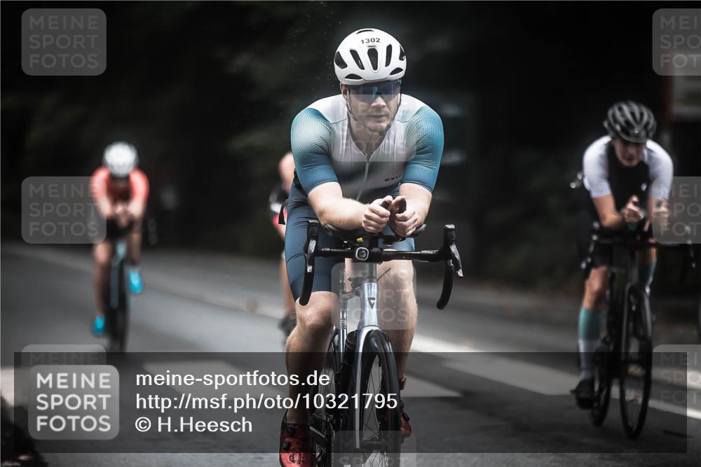 13.09.2026 - Stadtparktriathlon H.Heesch http://msf.ph/oto/10321795 13.09.2026 13:07:26 Radfahren 1203, 1219, 1233, 1247, 1252, 1267, 1302, 1383 meine-sportfotos.de