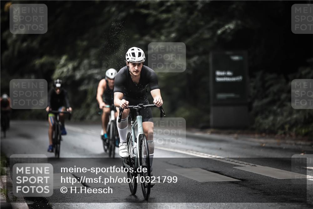 13.09.2026 - Stadtparktriathlon H.Heesch http://msf.ph/oto/10321799 13.09.2026 11:58:31 Radfahren 802, 877, 951, 970, 974, 1037, 1051 meine-sportfotos.de