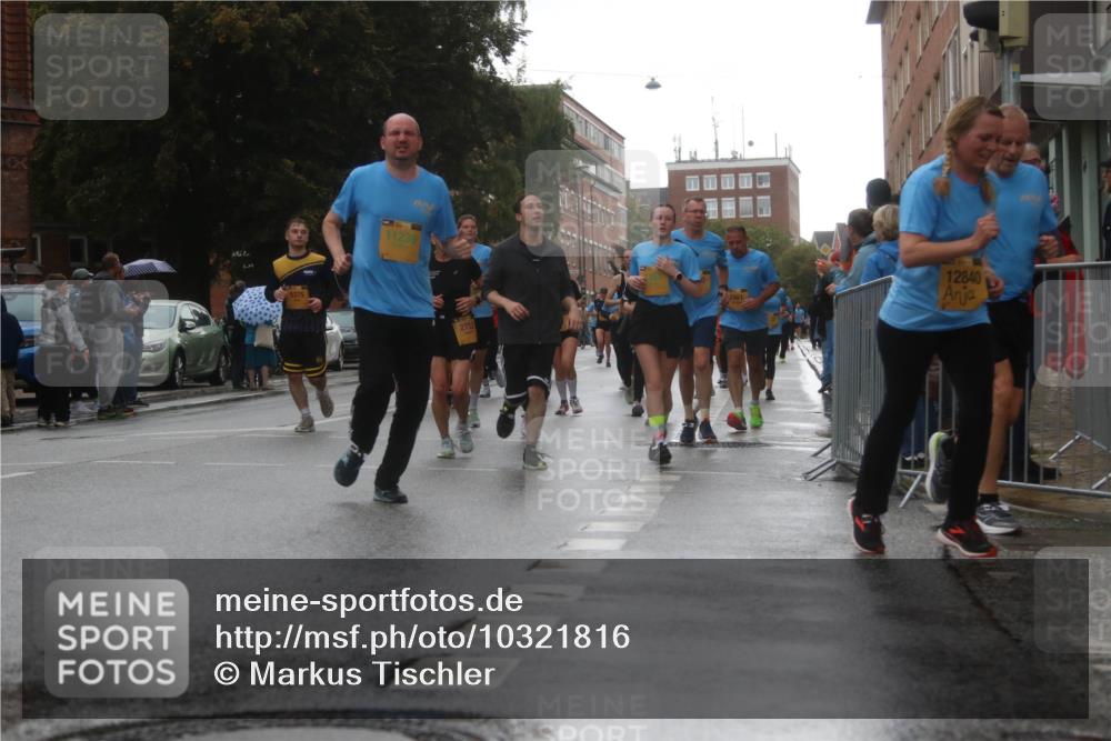 13.09.2026 - Kiel Lauf Markus Tischler http://msf.ph/oto/10321816 13.09.2026 10:55:47 Fleethörn 5375, 11238, 2752, 2461, 12840 meine-sportfotos.de
