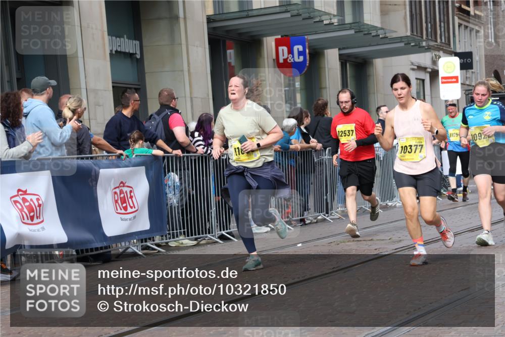 13.09.2026 - 21. swb-Marathon Bremen Strokosch-Dieckow http://msf.ph/oto/10321850 13.09.2026 10:59:17 Ziel 10147, 10355, 10377, 10669, 10745, 10922, 10928, 10929, 11151, 11194, 11207, 11419, 11501, 11519, 11594, 11873, 12138, 12267, 12295, 12480, 12481, 12527, 10383, 10415, 10427, 10477, 10492, 10668, 10843, 11034, 11086, 11125, 11267, 11301, 11302, 11500, 11602, 11913, 12015, 12118, 12127, 12131, 12200, 12267, 12271, 12297, 12537, 12541 meine-sportfotos.de