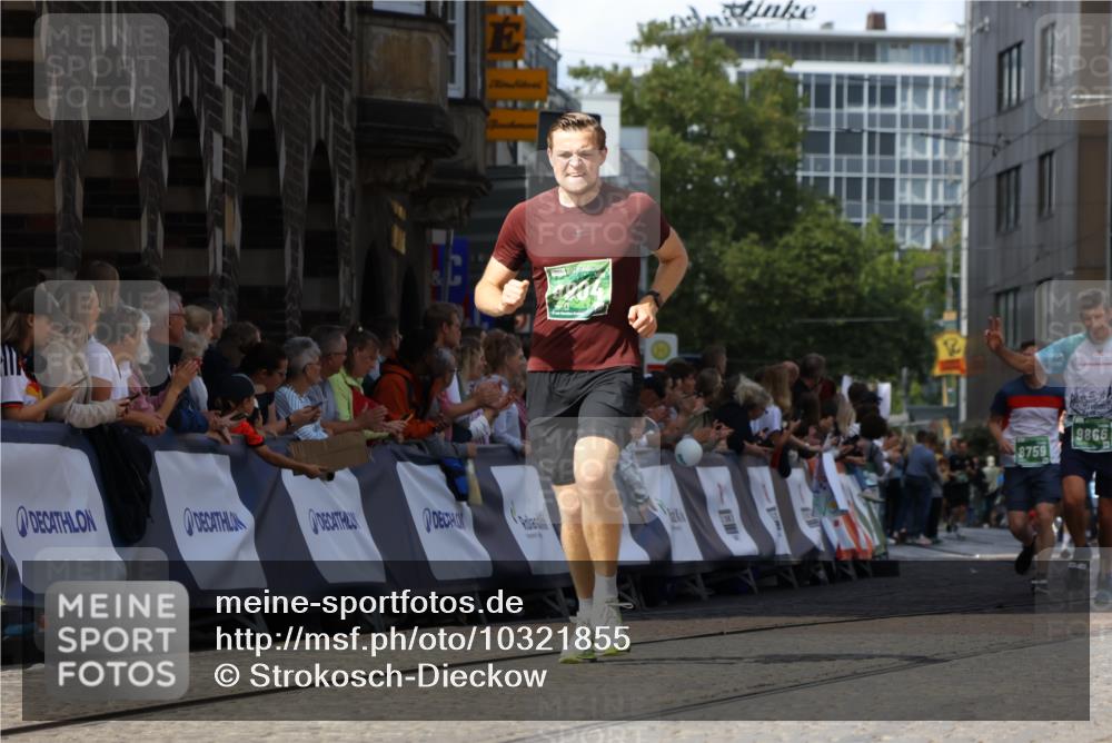13.09.2026 - 21. swb-Marathon Bremen Strokosch-Dieckow http://msf.ph/oto/10321855 13.09.2026 13:09:12 Ziel 1925, 3110, 3330, 4033, 4384, 5377, 5517, 5636, 5696, 6906, 7262, 8555, 9240, 9411, 9702, 9867, 9906, 9911, 1034, 1241, 3197, 4895, 5111, 8759, 9789, 9866, 9904 meine-sportfotos.de