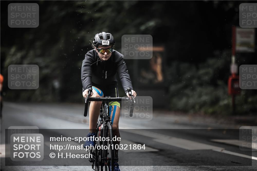 13.09.2026 - Stadtparktriathlon H.Heesch http://msf.ph/oto/10321864 13.09.2026 11:58:34 Radfahren 802, 877, 888, 894, 951, 970, 1037, 1051 meine-sportfotos.de