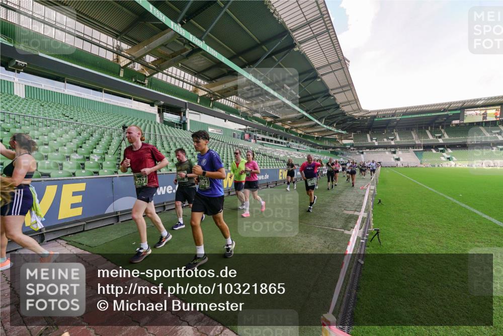 13.09.2026 - 21. swb-Marathon Bremen Michael Burmester http://msf.ph/oto/10321865 13.09.2026 13:22:25 Laufen im Stadion 128, 160, 211, 258, 343, 351, 423, 441, 571, 601, 609, 620, 708, 782, 851, 892, 1060, 1094, 1157, 1158, 1177, 1178, 1259, 1316, 1331, 1344, 1417, 1518, 1657, 1669, 1676, 1691, 1729, 1746, 1788, 1808, 1883, 2213, 2290, 2414, 2433, 2475, 2504, 2526, 2551, 2619, 2632, 2652, 2660, 2685, 2711, 2736, 2828, 2954, 2964, 2995, 3010, 3022, 3034, 3070, 3074, 3144, 3225, 3252, 3347, 3351, 3505, 3530, 3559, 3682, 3727, 3784, 4020, 4054, 4231, 4406, 4407, 4431, 4467, 4584, 1506 meine-sportfotos.de