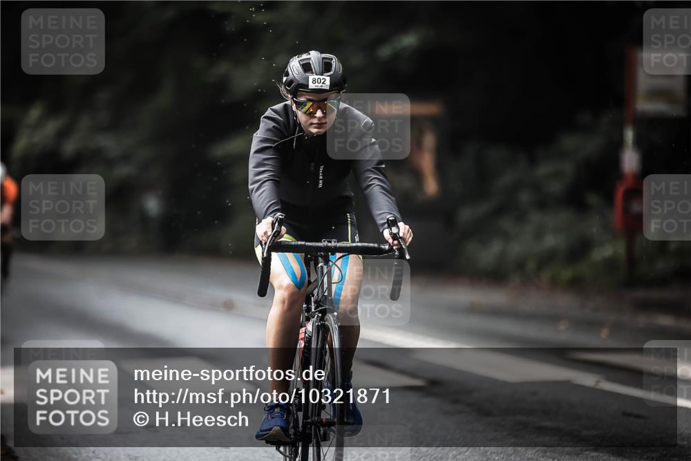 13.09.2026 - Stadtparktriathlon H.Heesch http://msf.ph/oto/10321871 13.09.2026 11:58:34 Radfahren 802, 877, 888, 894, 951, 970, 1037, 1051 meine-sportfotos.de