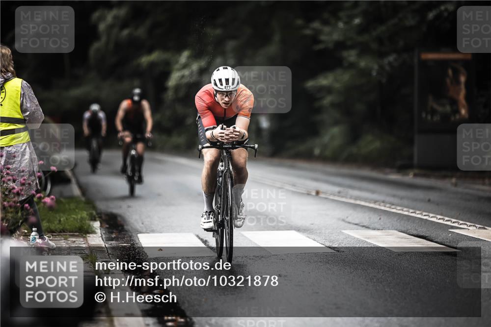 13.09.2026 - Stadtparktriathlon H.Heesch http://msf.ph/oto/10321878 13.09.2026 11:58:35 Radfahren 802, 877, 888, 894, 951, 970, 1037, 1051 meine-sportfotos.de