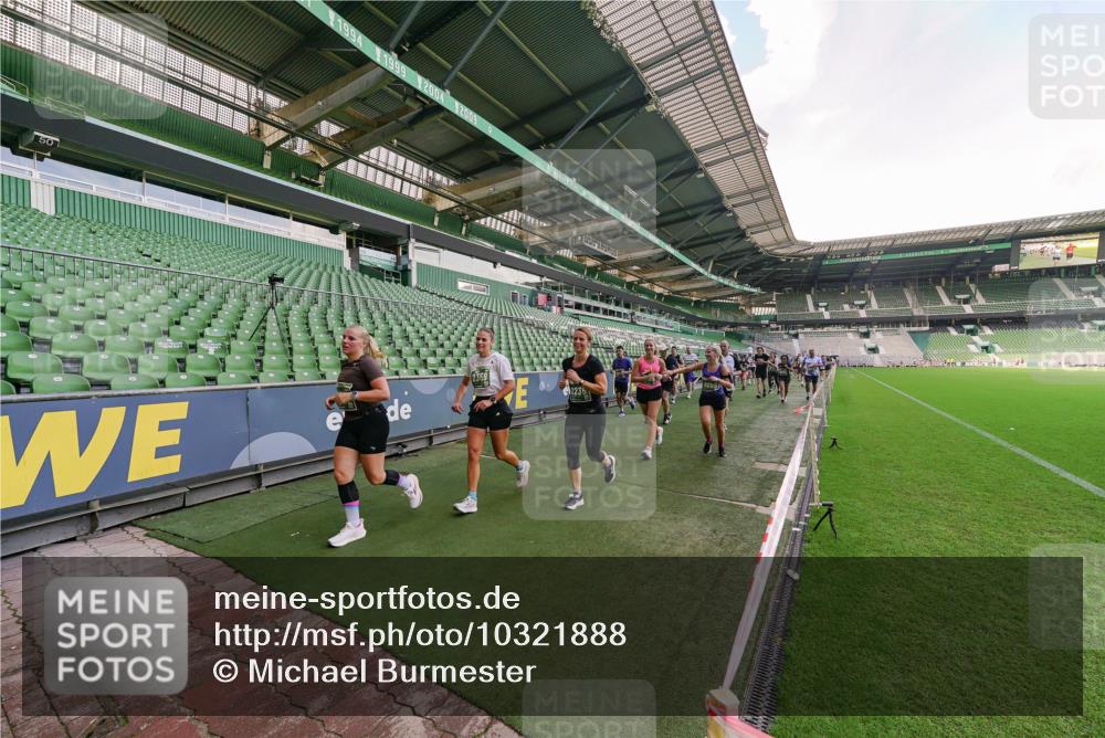 13.09.2026 - 21. swb-Marathon Bremen Michael Burmester http://msf.ph/oto/10321888 13.09.2026 13:22:28 Laufen im Stadion 128, 160, 211, 258, 343, 351, 423, 441, 533, 571, 601, 609, 620, 708, 782, 851, 892, 1060, 1094, 1157, 1158, 1177, 1178, 1259, 1316, 1331, 1344, 1417, 1518, 1657, 1669, 1676, 1691, 1729, 1746, 1788, 1883, 2213, 2290, 2414, 2433, 2475, 2504, 2526, 2551, 2619, 2632, 2652, 2660, 2685, 2711, 2736, 2828, 2954, 2964, 2995, 3010, 3022, 3034, 3144, 3225, 3252, 3347, 3351, 3505, 3530, 3559, 3682, 3727, 3784, 4020, 4054, 4231, 4406, 4407, 4431, 4467, 4584, 1506 meine-sportfotos.de