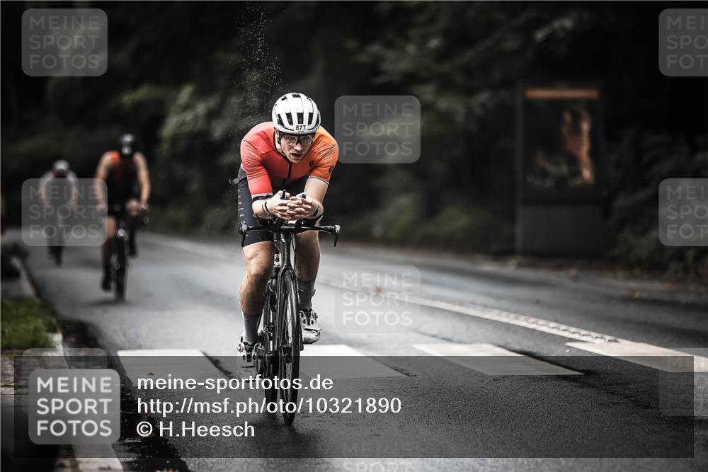 13.09.2026 - Stadtparktriathlon H.Heesch http://msf.ph/oto/10321890 13.09.2026 11:58:35 Radfahren 802, 877, 888, 894, 951, 970, 1037, 1051 meine-sportfotos.de