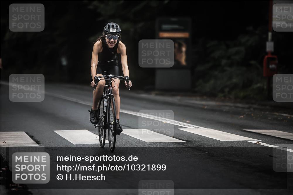 13.09.2026 - Stadtparktriathlon H.Heesch http://msf.ph/oto/10321899 13.09.2026 13:07:36 Radfahren 1233, 1264, 1341, 1379 meine-sportfotos.de