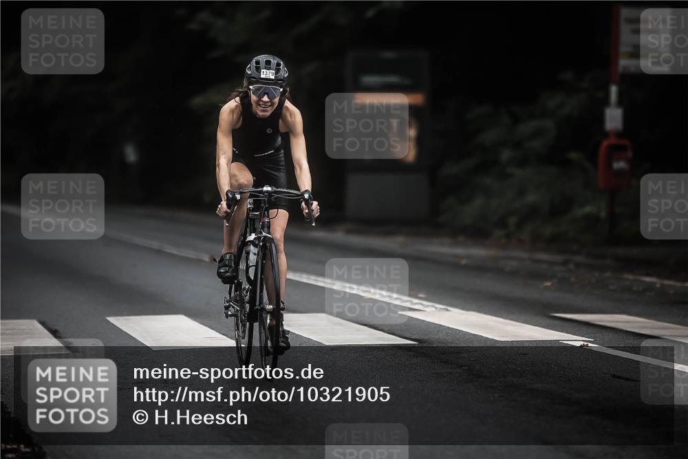 13.09.2026 - Stadtparktriathlon H.Heesch http://msf.ph/oto/10321905 13.09.2026 13:07:36 Radfahren 1233, 1264, 1341, 1379 meine-sportfotos.de