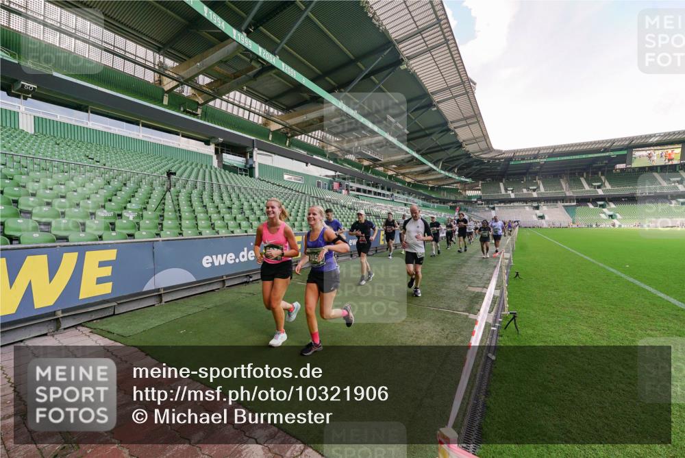13.09.2026 - 21. swb-Marathon Bremen Michael Burmester http://msf.ph/oto/10321906 13.09.2026 13:22:30 Laufen im Stadion 128, 160, 211, 258, 343, 351, 423, 441, 533, 571, 601, 609, 708, 782, 851, 892, 1060, 1094, 1157, 1158, 1177, 1178, 1259, 1316, 1331, 1344, 1417, 1518, 1657, 1669, 1676, 1691, 1729, 1746, 1788, 1883, 2213, 2290, 2433, 2475, 2504, 2526, 2551, 2619, 2632, 2652, 2660, 2685, 2711, 2828, 2954, 2964, 2995, 3022, 3034, 3144, 3225, 3252, 3347, 3351, 3505, 3530, 3559, 3682, 3727, 3784, 4020, 4054, 4231, 4406, 4407, 4431, 4467, 4584, 1506 meine-sportfotos.de