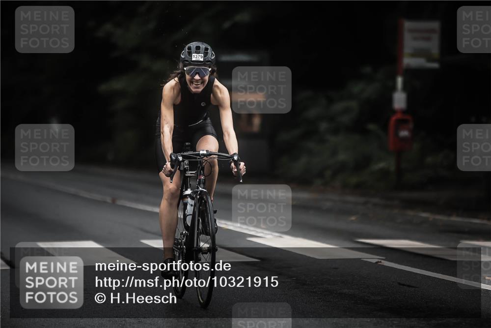 13.09.2026 - Stadtparktriathlon H.Heesch http://msf.ph/oto/10321915 13.09.2026 13:07:36 Radfahren 1233, 1264, 1341, 1379 meine-sportfotos.de