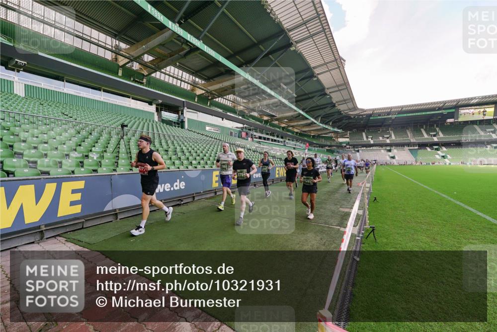 13.09.2026 - 21. swb-Marathon Bremen Michael Burmester http://msf.ph/oto/10321931 13.09.2026 13:22:33 Laufen im Stadion 128, 160, 211, 258, 343, 351, 423, 441, 533, 571, 601, 609, 708, 782, 851, 892, 1060, 1094, 1157, 1158, 1177, 1178, 1259, 1316, 1331, 1344, 1417, 1518, 1657, 1669, 1676, 1691, 1729, 1746, 1788, 1883, 2213, 2290, 2433, 2475, 2504, 2526, 2551, 2619, 2632, 2652, 2660, 2685, 2711, 2828, 2954, 2964, 2995, 3022, 3034, 3144, 3225, 3252, 3347, 3351, 3423, 3505, 3530, 3559, 3682, 3727, 3784, 3819, 4020, 4054, 4231, 4406, 4407, 4431, 4467, 4584, 1506 meine-sportfotos.de
