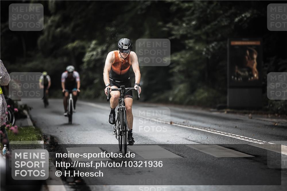 13.09.2026 - Stadtparktriathlon H.Heesch http://msf.ph/oto/10321936 13.09.2026 11:58:37 Radfahren 802, 877, 888, 894, 951, 970, 1051 meine-sportfotos.de