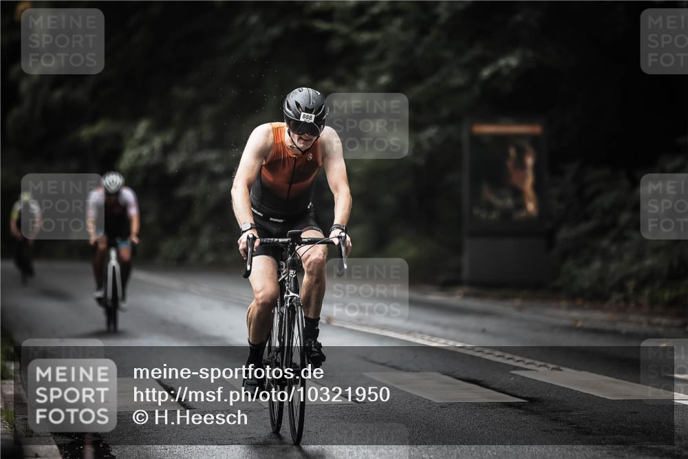 13.09.2026 - Stadtparktriathlon H.Heesch http://msf.ph/oto/10321950 13.09.2026 11:58:38 Radfahren 802, 864, 877, 888, 894, 951, 1051 meine-sportfotos.de