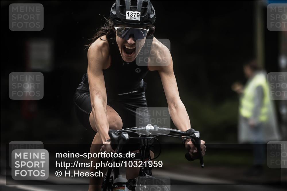 13.09.2026 - Stadtparktriathlon H.Heesch http://msf.ph/oto/10321959 13.09.2026 13:07:37 Radfahren 1233, 1264, 1341, 1379 meine-sportfotos.de