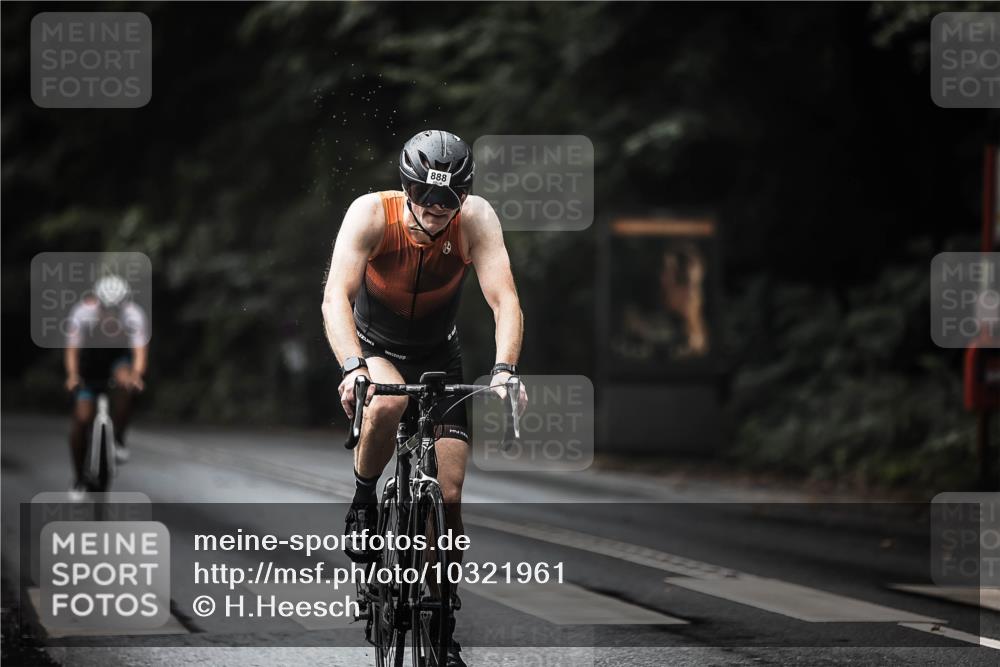 13.09.2026 - Stadtparktriathlon H.Heesch http://msf.ph/oto/10321961 13.09.2026 11:58:38 Radfahren 802, 864, 877, 888, 894, 951, 1051 meine-sportfotos.de