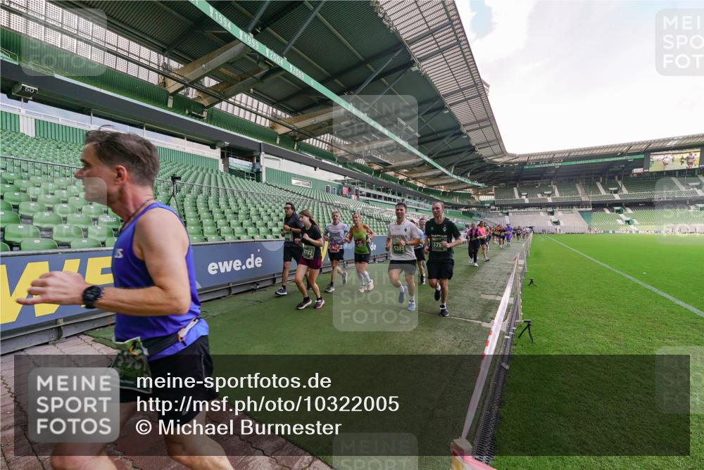13.09.2026 - 21. swb-Marathon Bremen Michael Burmester http://msf.ph/oto/10322005 13.09.2026 13:22:42 Laufen im Stadion 128, 160, 211, 258, 343, 351, 423, 441, 533, 571, 601, 609, 708, 782, 851, 892, 1060, 1094, 1157, 1177, 1178, 1259, 1316, 1331, 1344, 1417, 1518, 1657, 1669, 1691, 1729, 1746, 1788, 1883, 2213, 2290, 2433, 2475, 2504, 2526, 2551, 2619, 2632, 2652, 2660, 2685, 2711, 2828, 2954, 2964, 2995, 3022, 3034, 3225, 3252, 3347, 3351, 3423, 3447, 3505, 3530, 3559, 3682, 3727, 3770, 3784, 3819, 4020, 4054, 4231, 4406, 4407, 4431, 4466, 4467, 4584, 1506 meine-sportfotos.de