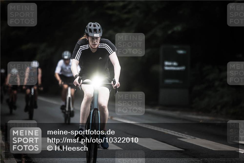 13.09.2026 - Stadtparktriathlon H.Heesch http://msf.ph/oto/10322010 13.09.2026 13:07:42 Radfahren 1194, 1249, 1264, 1292, 1310, 1341, 1379, 1423 meine-sportfotos.de