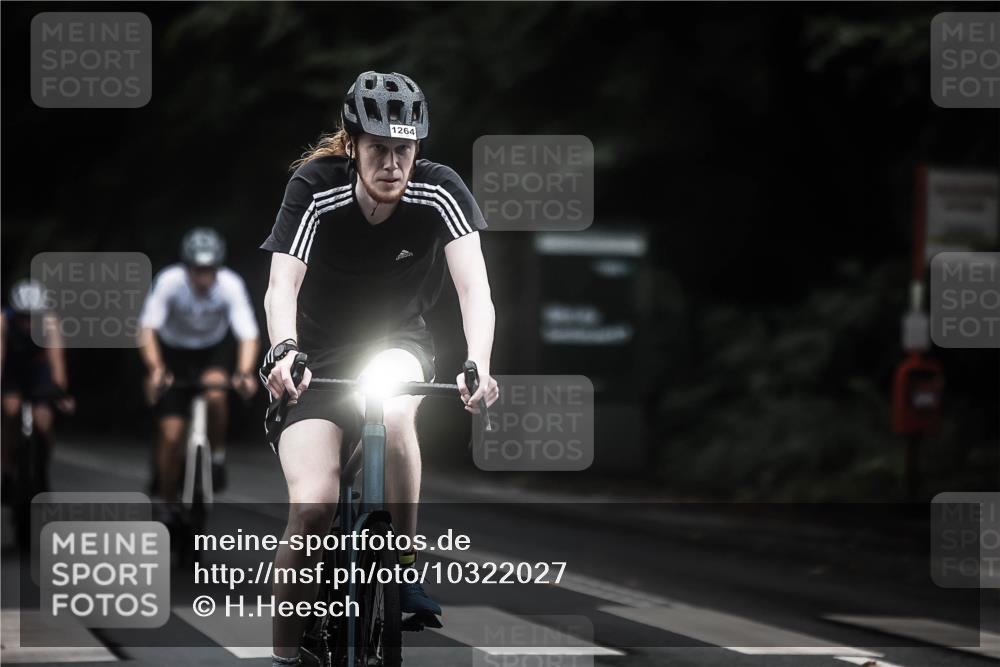 13.09.2026 - Stadtparktriathlon H.Heesch http://msf.ph/oto/10322027 13.09.2026 13:07:42 Radfahren 1194, 1249, 1264, 1292, 1310, 1341, 1379, 1423 meine-sportfotos.de