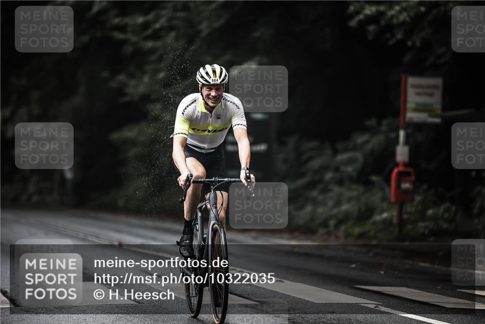 13.09.2026 - Stadtparktriathlon H.Heesch http://msf.ph/oto/10322035 13.09.2026 11:58:43 Radfahren 864, 886, 888, 894, 980 meine-sportfotos.de