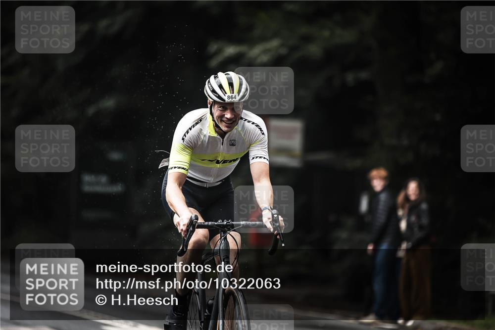 13.09.2026 - Stadtparktriathlon H.Heesch http://msf.ph/oto/10322063 13.09.2026 11:58:44 Radfahren 864, 886, 888, 894, 980 meine-sportfotos.de