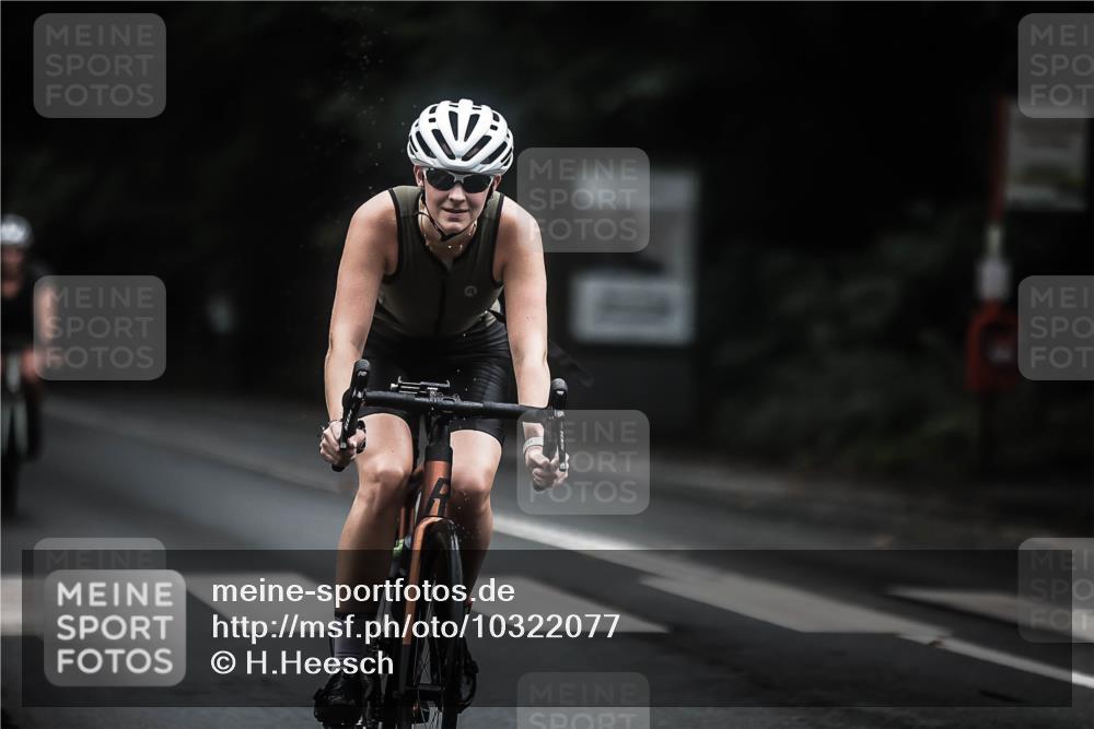 13.09.2026 - Stadtparktriathlon H.Heesch http://msf.ph/oto/10322077 13.09.2026 13:07:46 Radfahren 1194, 1221, 1249, 1264, 1292, 1310, 1341, 1423, 1428 meine-sportfotos.de