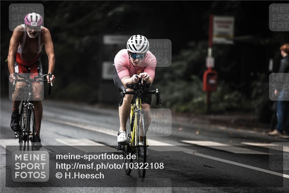 13.09.2026 - Stadtparktriathlon H.Heesch http://msf.ph/oto/10322108 13.09.2026 11:58:49 Radfahren 823, 864, 886, 980 meine-sportfotos.de