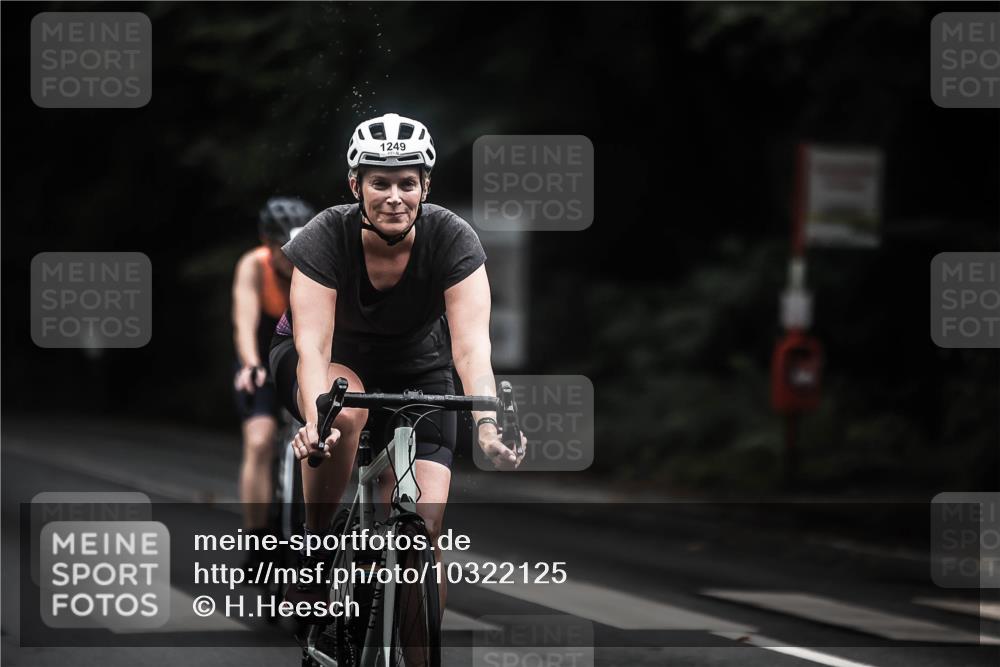 13.09.2026 - Stadtparktriathlon H.Heesch http://msf.ph/oto/10322125 13.09.2026 13:07:49 Radfahren 1194, 1221, 1249, 1292, 1310, 1400, 1423, 1428 meine-sportfotos.de