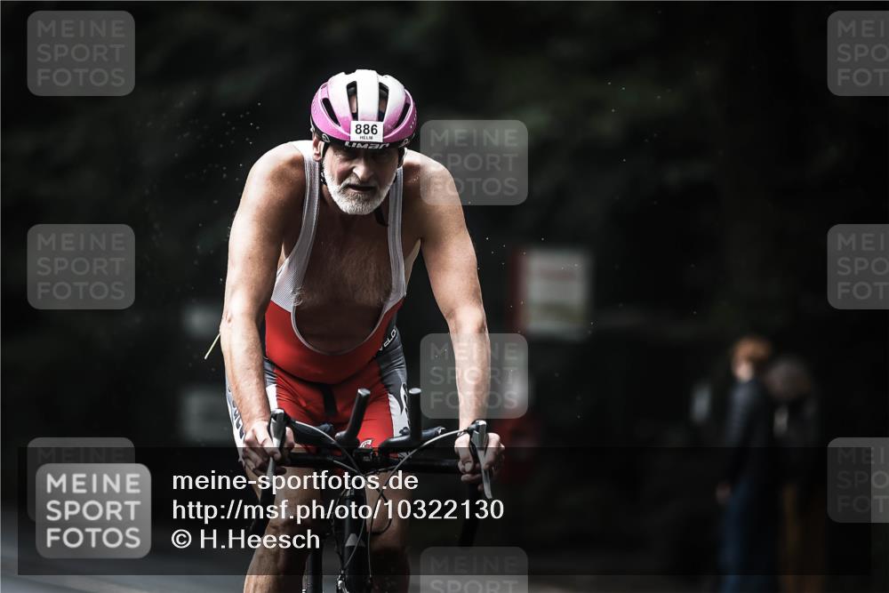 13.09.2026 - Stadtparktriathlon H.Heesch http://msf.ph/oto/10322130 13.09.2026 11:58:50 Radfahren 823, 864, 886, 980 meine-sportfotos.de
