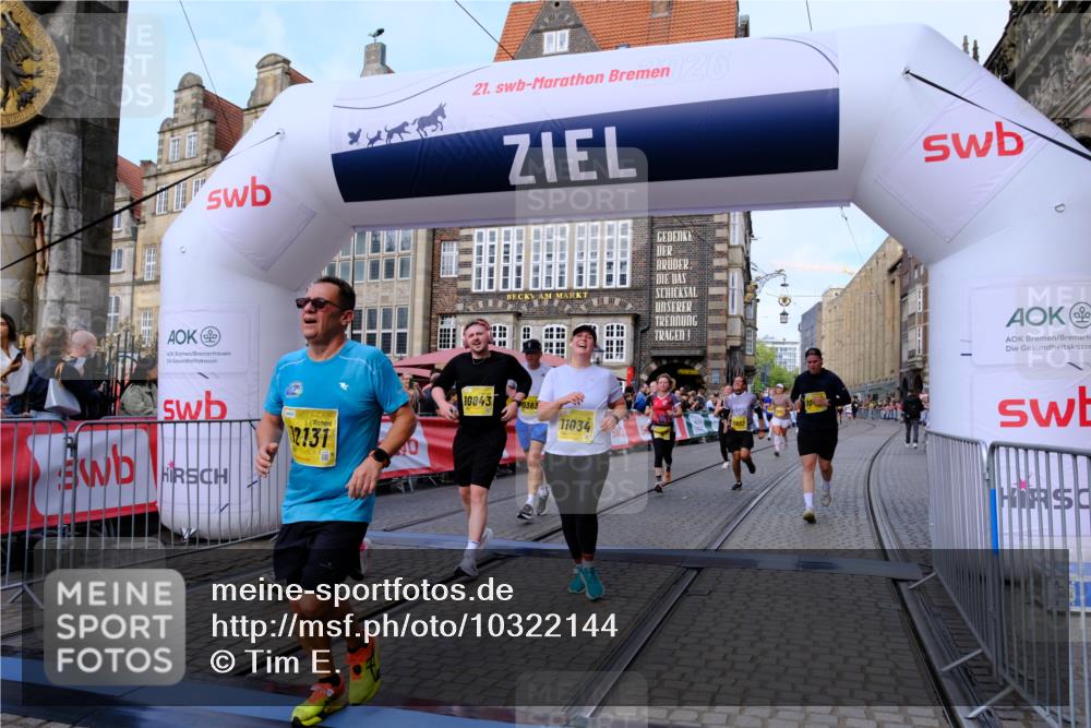 13.09.2026 - 21. swb-Marathon Bremen Tim E. http://msf.ph/oto/10322144 13.09.2026 10:59:16 Ziel 10254, 10383, 10415, 10427, 10477, 10485, 10787, 10794, 10832, 10843, 10948, 11034, 11267, 11278, 11602, 11913, 12015, 12127, 12130, 12131, 12176, 12271, 12297, 12414 meine-sportfotos.de