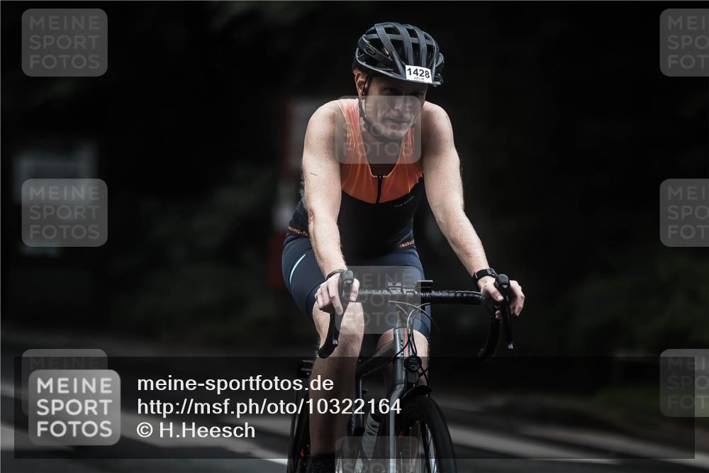 13.09.2026 - Stadtparktriathlon H.Heesch http://msf.ph/oto/10322164 13.09.2026 13:07:50 Radfahren 1194, 1221, 1249, 1292, 1310, 1400, 1423, 1428 meine-sportfotos.de